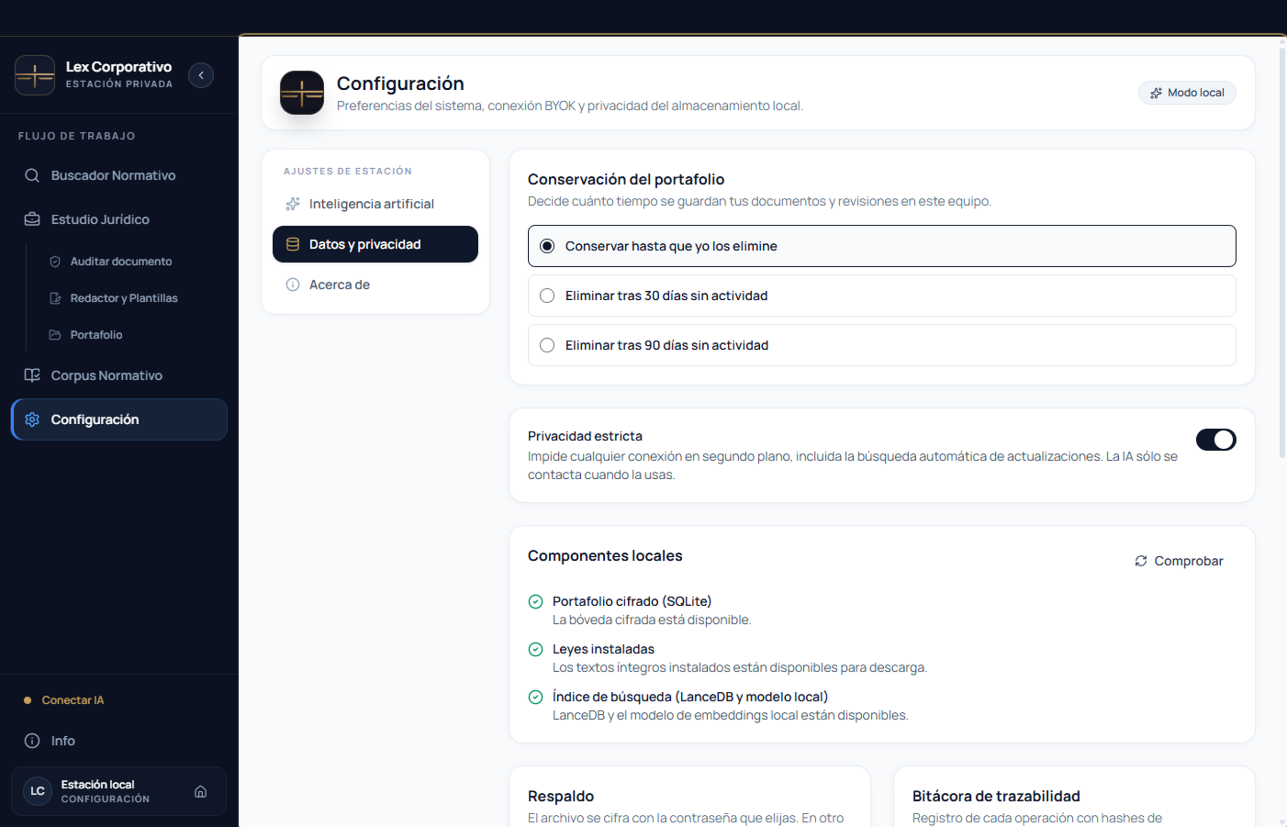 Captura real de Lex Corporativo Desktop en Configuración → Datos y privacidad, con la conservación del portafolio, la privacidad estricta y los componentes locales.